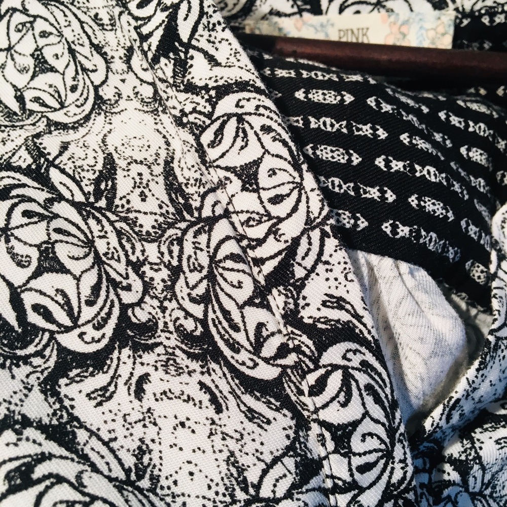 Patterned Tee - Picture 3 of 3